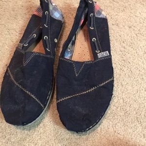 Size 7 Bob’s Sketchers